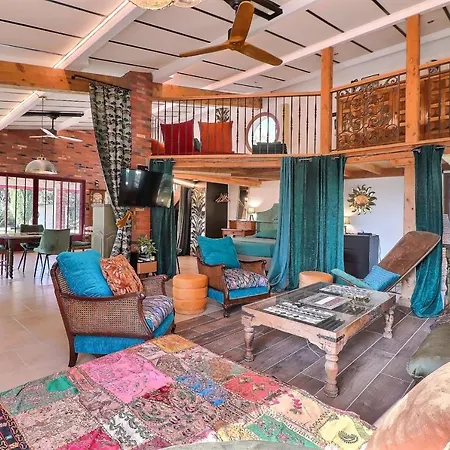 Holiday home The Workshop - Atypical Loft Private Swimming Pool & Garden 3 Stars Aubais